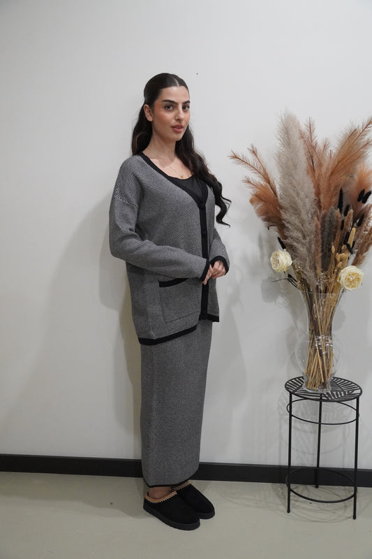 Ebony Elégance (One Size)